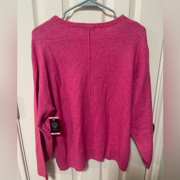 Light Sweater - Picture 5 of 6